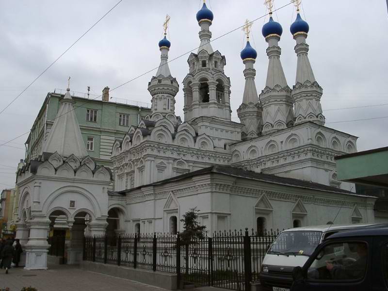 Церковь Рождества в Путинках в Москве